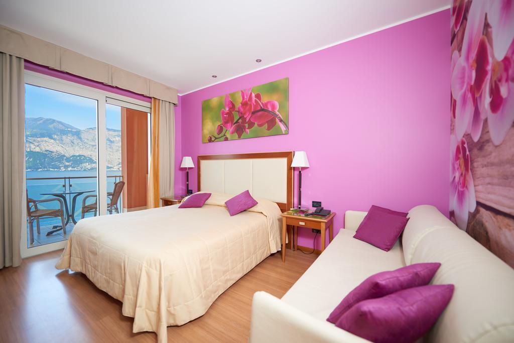 Belfiore Park Hotel 4Stars Superior "Adults Only" Brenzone sul Garda Rom bilde