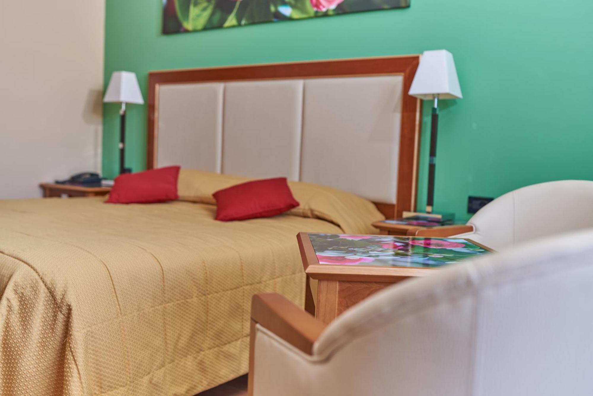 Belfiore Park Hotel 4Stars Superior "Adults Only" Brenzone sul Garda Rom bilde